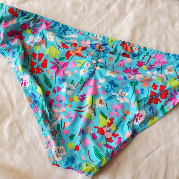 Vera Bradley NWT Swimsuit - Picture 6 of 10